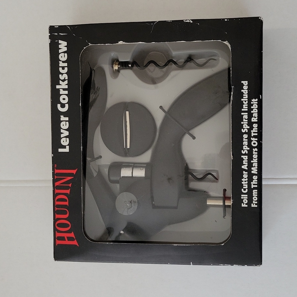Houdini lever corkscrew